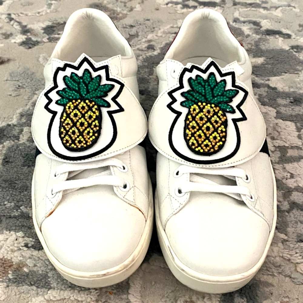 Authentic Gucci Ayers Calfskin Leather Embroidery… - image 4